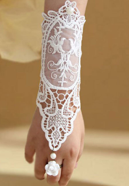 Bridal Glove Bracelet